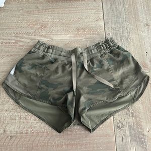 hotty hot shorts with tie